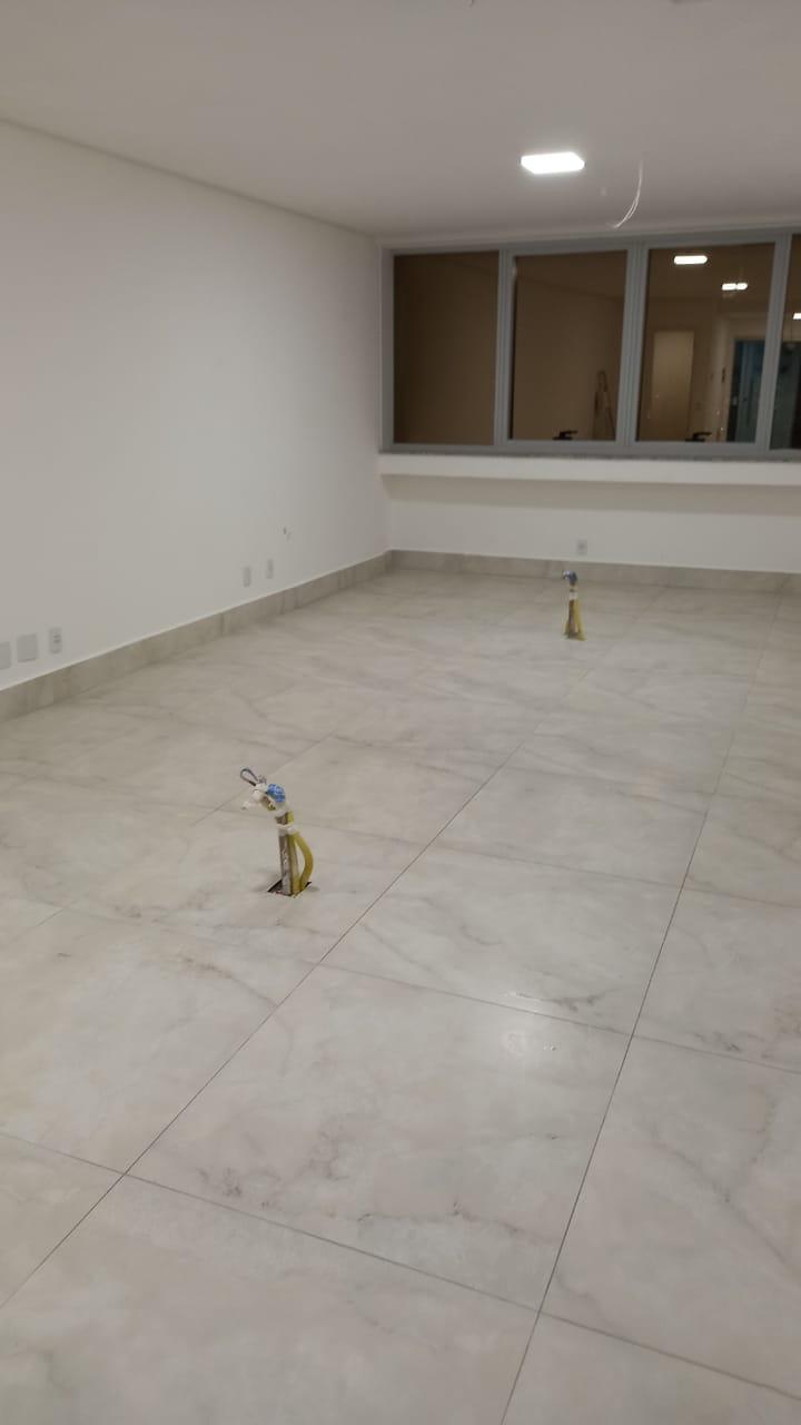 Sala comercial em edifício