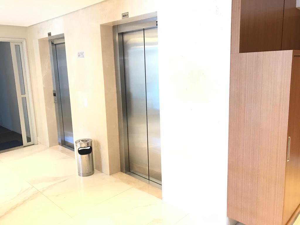 Grande reforma em condomínio vertical