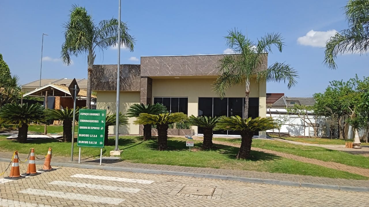 Salão de festas em condomínio fechado