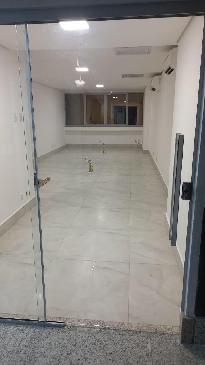 Sala comercial em edifício